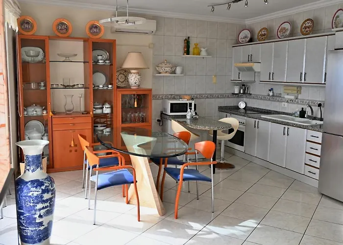 Appartement 1st Line Sea View & Rooftop - Arena